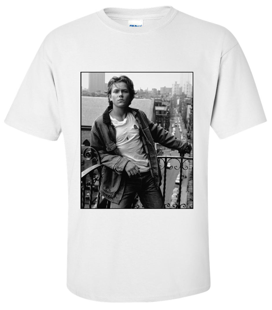 RIVER PHOENIX: Balcony Portrait T Shirt